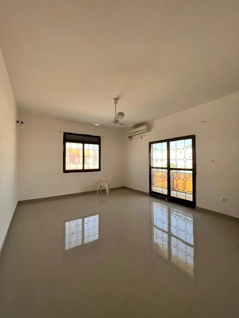 Haramous - Villa F5 à Louer à 260,000