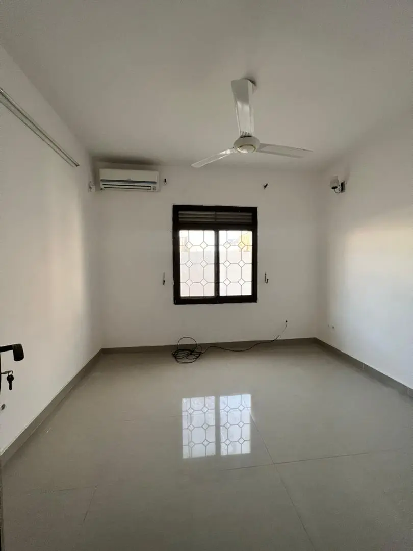 Haramous - Villa F5 à Louer à 260,000