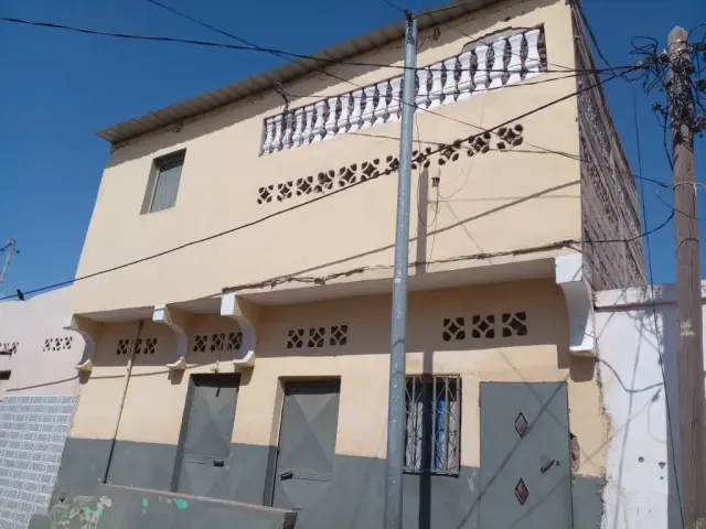 Bâtiment à vendre avec titre foncier
