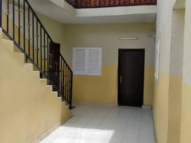 Hodan 1 Zone A - Maison F8 à vendre
