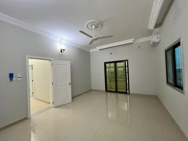 Haramous - nouvel appartement F4 à Louer