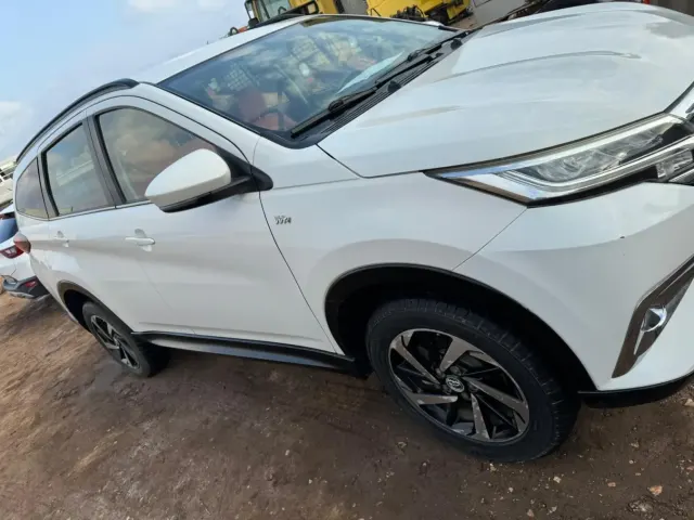 Toyota Rush 2020, full option, 7 places,