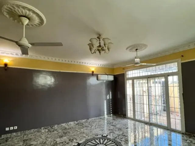 Salines Ouest - Appartement F6 à Louer