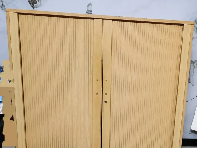 Mini armoire