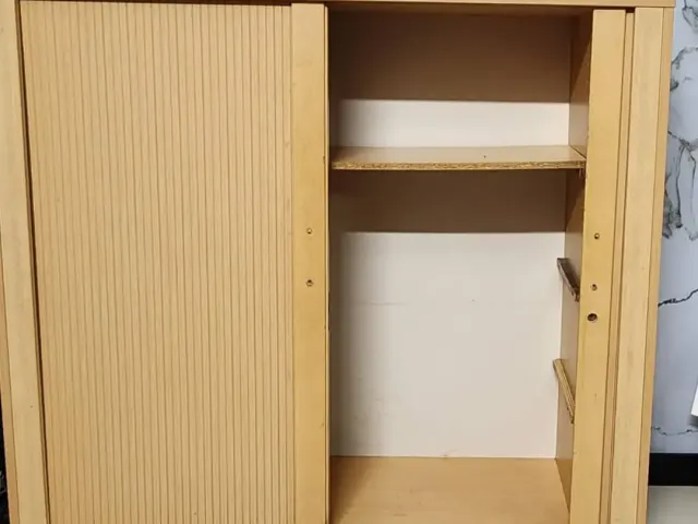 Mini armoire