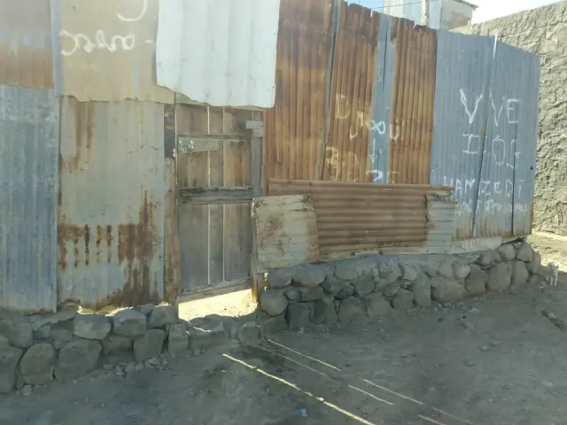 Maison F3 en Bois à Cheikh Moussa avec négociation- à vendre