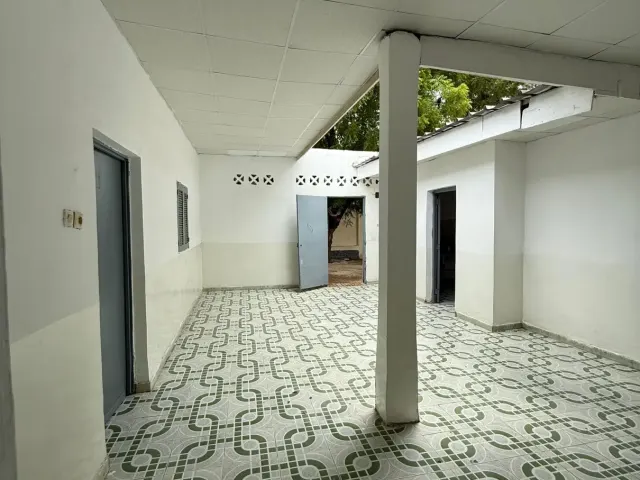 Maison spacieuse proche rue Mandela