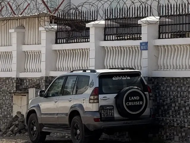 Land Cruiser Prado - photo 2 sur 4