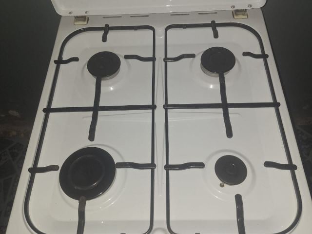 Cuisinière à gaz Limag 4 feux avec four - blanche