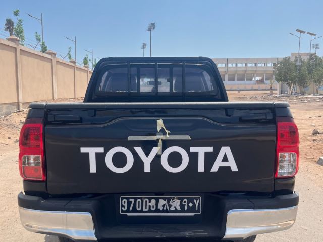 Toyota Hilux double cabine 4x4 2020, automatique, 77 000 km - photo 4 sur 8