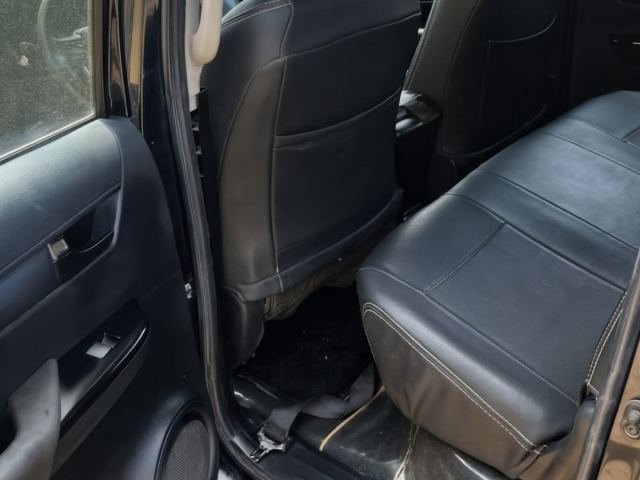 Toyota Hilux double cabine 4x4 2020, automatique, 77 000 km - photo 6 sur 8