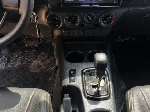 Toyota Hilux double cabine 4x4 2020, automatique, 77 000 km - photo 8 sur 8
