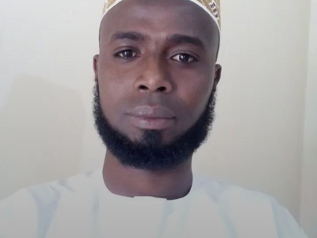 Koofiyad brodée beige et blanc