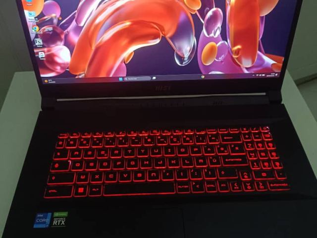 PC portable gamer MSI Katana GF76 11UG i7 RTX 3070 - photo 3 sur 3