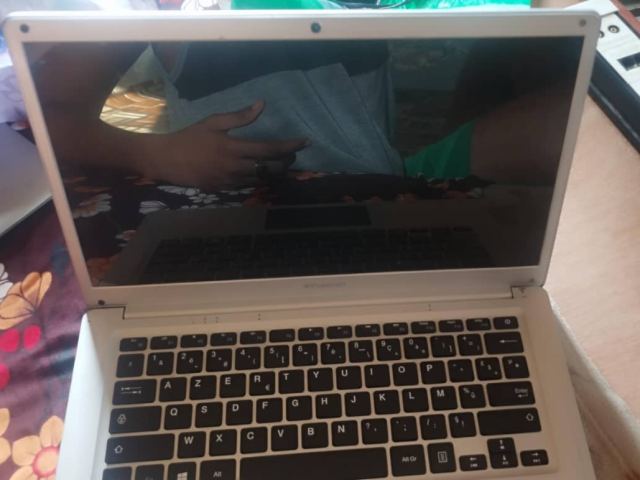 Ordinateur portable 14" clavier AZERTY