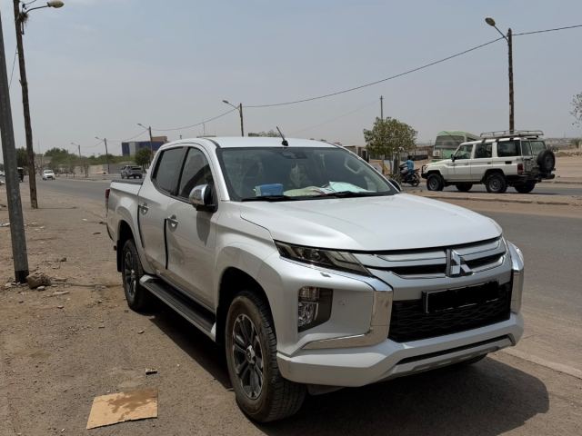 Mitsubishi L200 SPORTERO AUTOMATIC 2022 TOUT OPTION