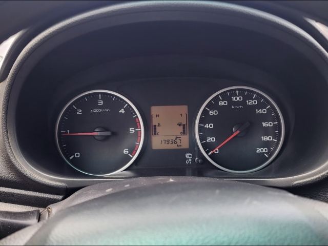 Mitsubishi L200 pick-up double cabine gris - photo 4 sur 7