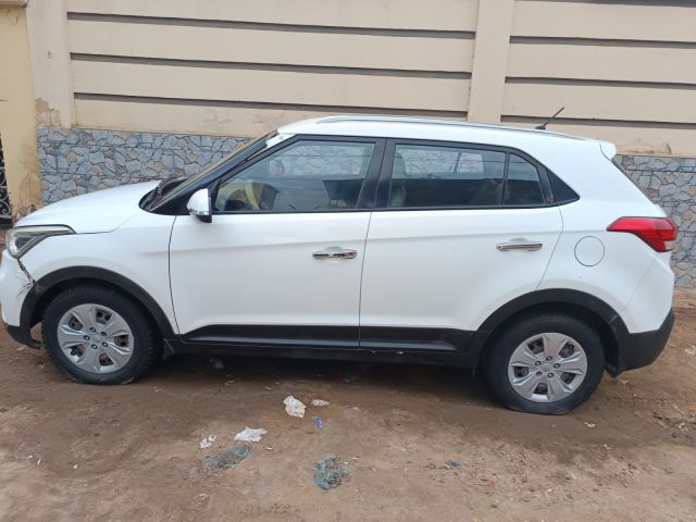 Hyundai Creta blanc, SUV 5 portes