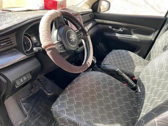 Suzuki Ertiga monospace 7 places blanc - photo 3 sur 4