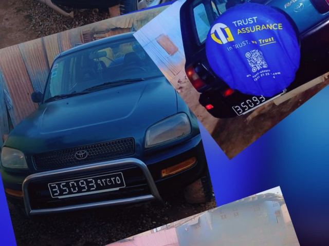 Toyota RAV4 5 portes vert