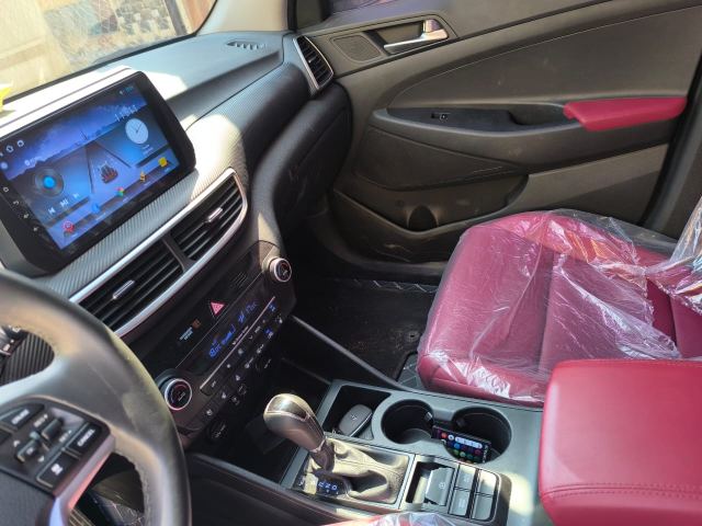 Hyundai Tucson automatique, intérieur équipé - photo 7 sur 8