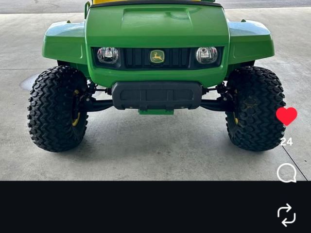 John Deere Gator utilitaire avec benne basculante - photo 5 sur 8
