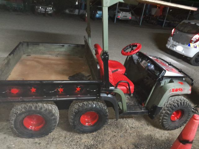 John Deere Gator utilitaire avec benne basculante - photo 8 sur 8